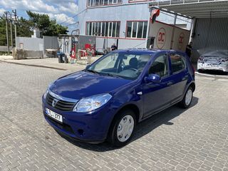 Dacia Sandero foto 2