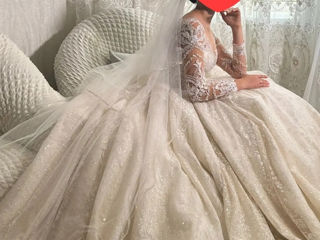 Продам ,очень красивое свадебное платье foto 2