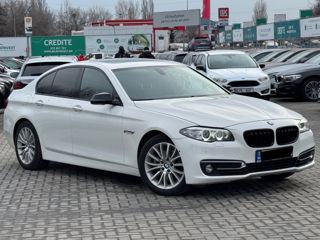 BMW 5 Series foto 4