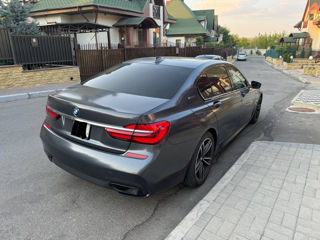 BMW 7 Series foto 4