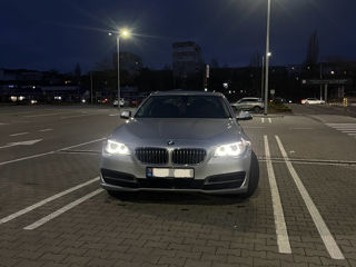 BMW 5 Series foto 2