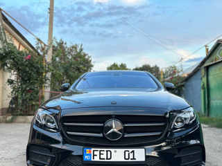 Mercedes E-Class foto 5