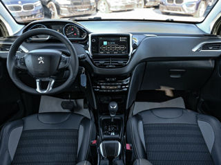 Peugeot 2008 foto 6