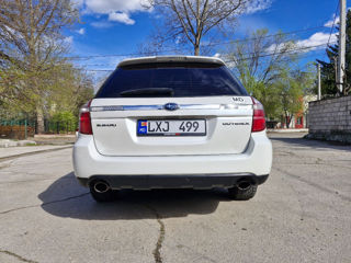 Subaru Outback foto 3