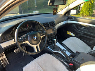 BMW 5 Series foto 5