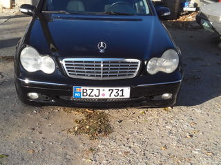 Mercedes C Class foto 1