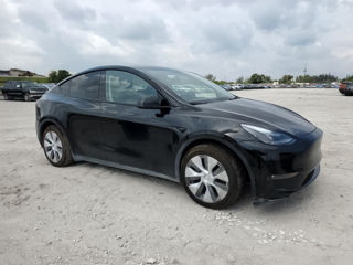 Tesla Model Y foto 3