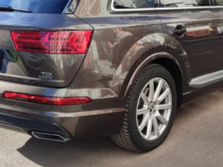 Audi Q7 foto 10