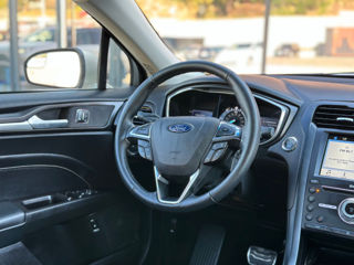 Ford Fusion foto 5