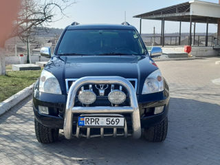 Toyota Land Cruiser Prado foto 1