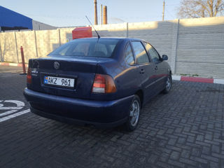 Volkswagen Polo foto 4