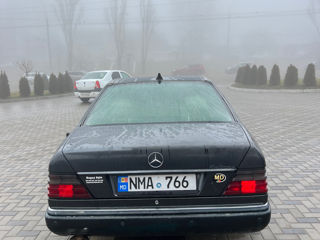 Mercedes E-Class foto 5