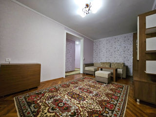 Apartament cu 2 camere, 45 m², Botanica, Chișinău foto 3