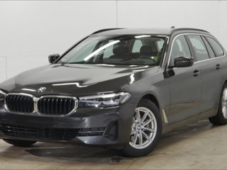 BMW 5 Series foto 1