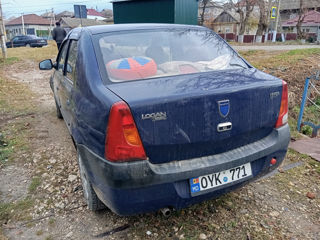 Dacia Logan foto 4