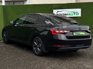 Skoda Superb foto 6