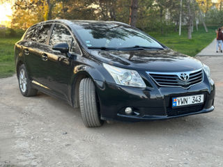 Toyota Avensis foto 5