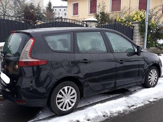 Renault Grand Scenic foto 2