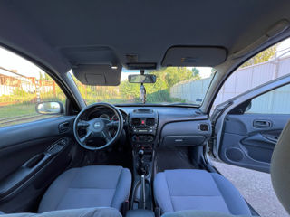 Nissan Almera foto 15