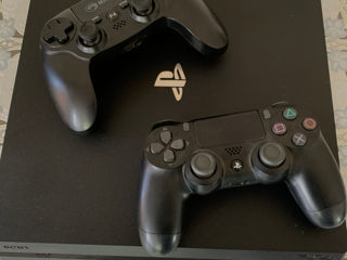 Se vinde PlayStation 4 pro 1T