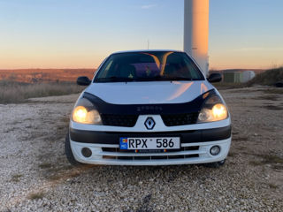 Renault Clio foto 6