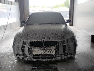 BMW 5 Series foto 3