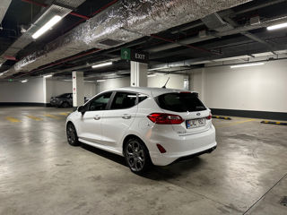 Ford Fiesta foto 15