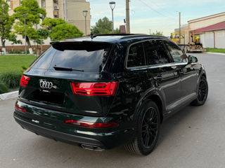 Audi Q7 фото 5