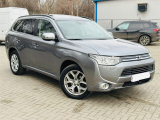 Mitsubishi Outlander foto 4