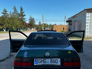 Volkswagen Vento foto 3