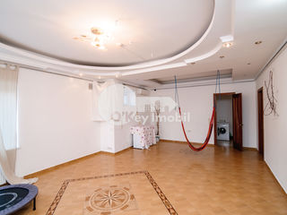 Spațiu comercial / oficiu 178 mp, reparație euro, Centru 200000 € foto 7