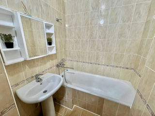 Apartament cu 2 camere, 50 m², Botanica, Chișinău foto 8