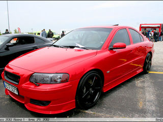 Volvo S60 foto 1