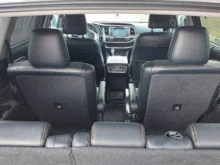 Toyota Highlander foto 6