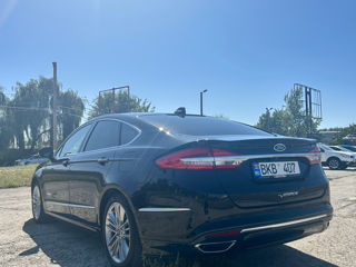 Ford Mondeo foto 5