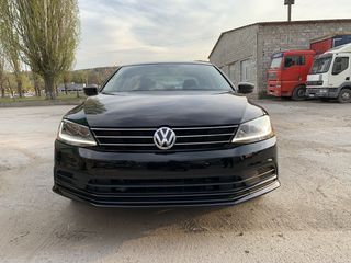 Volkswagen Jetta foto 4