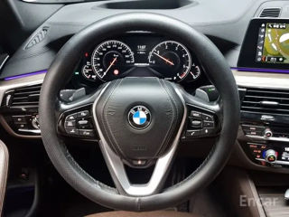 BMW 5 Series foto 9