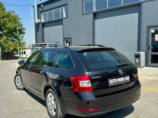 Skoda Octavia foto 3