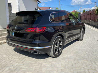 Volkswagen Touareg foto 3