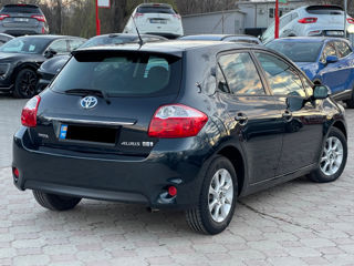 Toyota Auris foto 4