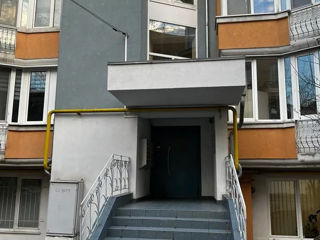 Apartament cu 2 camere, 110 m², Centru, Chișinău foto 12