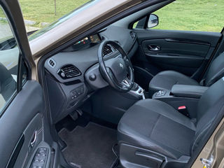 Renault Grand Scenic foto 5