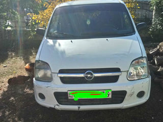 Opel Agila foto 2