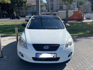 KIA Ceed foto 1