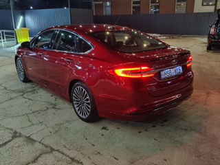 Ford Fusion foto 3