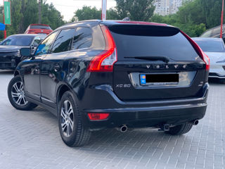 Volvo XC60 foto 3