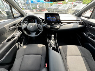 Toyota C-HR foto 9