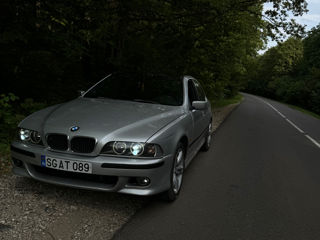 BMW 5 Series foto 7