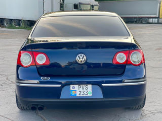 Volkswagen Passat foto 2