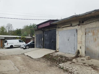 Se vinde garujul, Ciocana, str.Industrială 11, CCG-130. Suprafațf totală 38.8 m2 Privatizat.